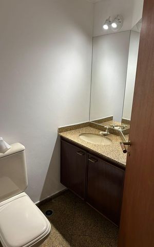 Apartamento para alugar com 150m², 3 quartos e 2 vagas Apartamento para alugar com 150m², 3 quartos e 2 vagasBanheiro