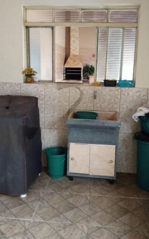 Casa à venda com 156m², 3 quartos e 5 vagas