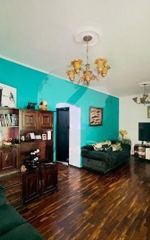 Casa à venda com 366m², 5 quartos e 5 vagas