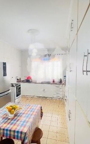 Casa à venda com 366m², 5 quartos e 5 vagas