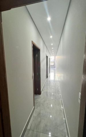 Casa à venda com 116m², 3 quartos e 2 vagas
