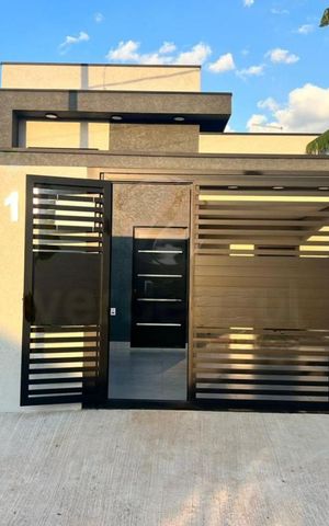 Casa à venda com 116m², 3 quartos e 2 vagas