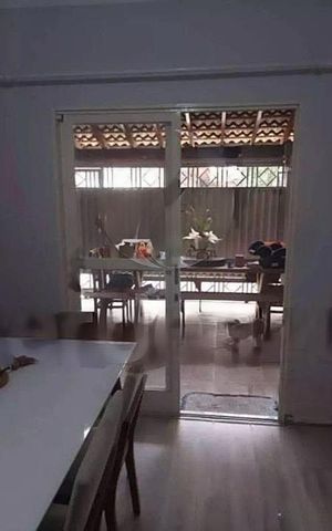 Casa à venda com 180m², 2 quartos e 2 vagas