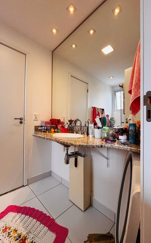 Apartamento à venda com 83m², 3 quartos e 2 vagas Apartamento à venda com 83m², 3 quartos e 2 vagasBanheiro quarto 1 e 2