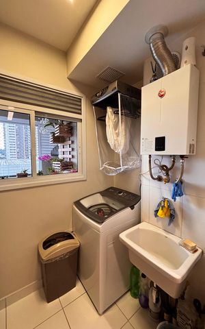 Apartamento à venda com 83m², 3 quartos e 2 vagas Apartamento à venda com 83m², 3 quartos e 2 vagasLavanderia