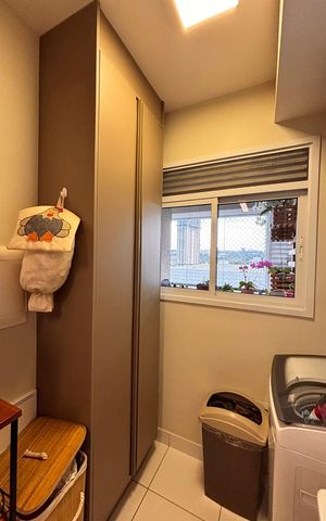 Apartamento à venda com 83m², 3 quartos e 2 vagas Apartamento à venda com 83m², 3 quartos e 2 vagasLavanderia