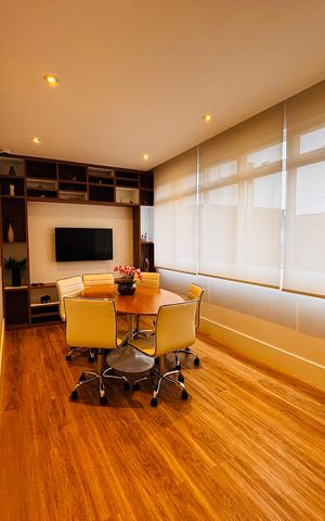 Apartamento à venda com 83m², 3 quartos e 2 vagas Apartamento à venda com 83m², 3 quartos e 2 vagasSala de reunião