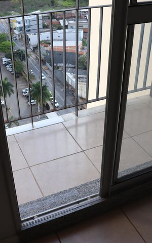 Apartamento para alugar com 65m², 3 quartos e 2 vagasSacada