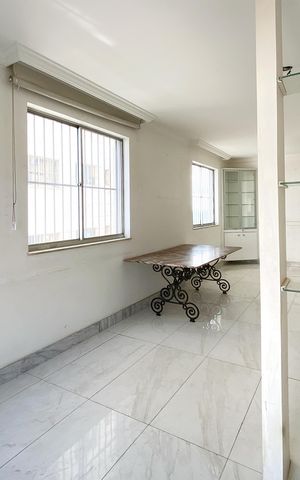Apartamento para alugar com 120m², 3 quartos e 1 vaga Apartamento para alugar com 120m², 3 quartos e 1 vagaSala