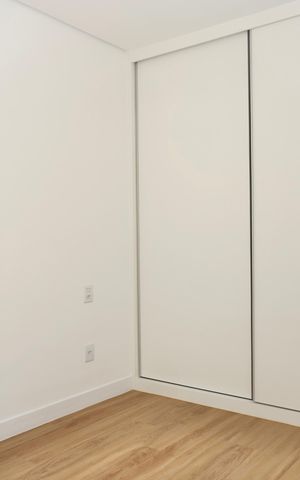 Apartamento à venda com 87m², 3 quartos e 2 vagas Apartamento à venda com 87m², 3 quartos e 2 vagasSuíte