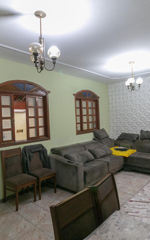 Casa à venda com 190m², 3 quartos e 2 vagas