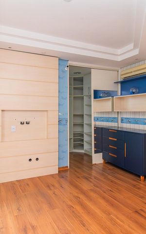 Casa de condomínio à venda com 208m², 4 quartos e 3 vagasQuarto