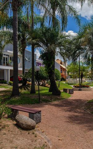 Casa de condomínio à venda com 208m², 4 quartos e 3 vagasÁrea externa