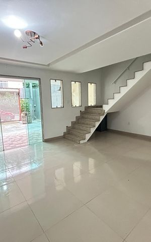 Casa de condomínio à venda com 280m², 3 quartos e 2 vagasSala