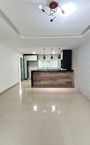 Casa de condomínio à venda com 280m², 3 quartos e 2 vagasSala