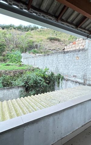 Casa de condomínio à venda com 280m², 3 quartos e 2 vagasVaranda da Banheiro da Suíte 2