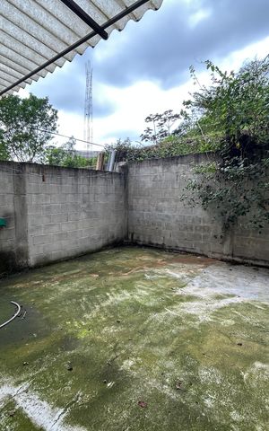Casa de condomínio à venda com 280m², 3 quartos e 2 vagasQuintal