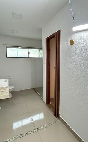 Casa de condomínio à venda com 280m², 3 quartos e 2 vagasBanheiro da Suíte 1