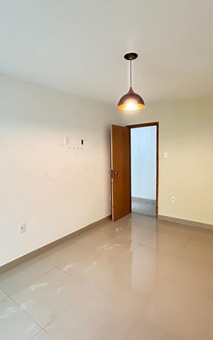 Casa de condomínio à venda com 280m², 3 quartos e 2 vagasSuíte 1
