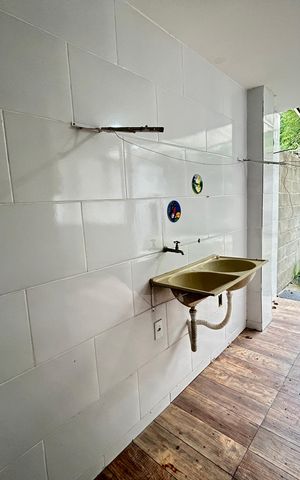 Casa de condomínio à venda com 280m², 3 quartos e 2 vagasÁrea de Serviço