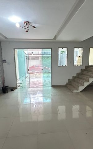 Casa de condomínio à venda com 280m², 3 quartos e 2 vagasSala