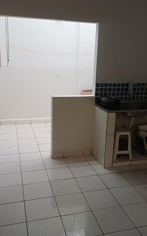 Casa para alugar com 50m², 2 quartos e 1 vaga