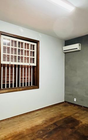 Casa para alugar com 601m², 6 quartos e 4 vagas