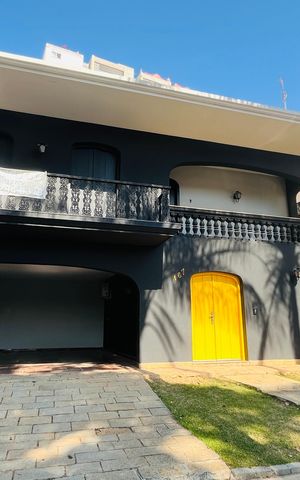 Casa para alugar com 601m², 6 quartos e 4 vagas