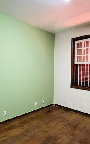 Casa para alugar com 601m², 6 quartos e 4 vagas