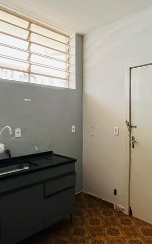 Casa para alugar com 601m², 6 quartos e 4 vagas