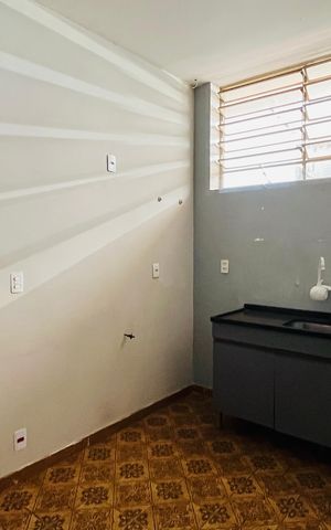 Casa para alugar com 601m², 6 quartos e 4 vagas