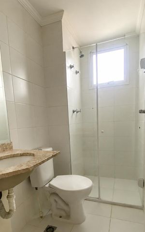 Apartamento à venda com 62m², 2 quartos e 1 vaga Apartamento à venda com 62m², 2 quartos e 1 vagaBanheiro