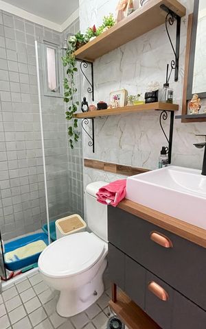 Apartamento à venda com 64m², 3 quartos e 1 vaga Apartamento à venda com 64m², 3 quartos e 1 vagaBanheiro Social