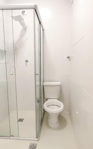 Studio para alugar com 27m², 1 quarto e sem vaga Studio para alugar com 27m², 1 quarto e sem vagaBanheiro