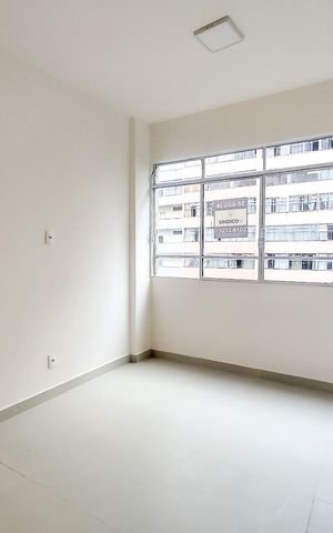 Studio para alugar com 27m², 1 quarto e sem vaga Studio para alugar com 27m², 1 quarto e sem vagaBanheiro