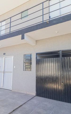 Casa para alugar com 208m², 4 quartos e 2 vagas Casa para alugar com 208m², 4 quartos e 2 vagasFachada