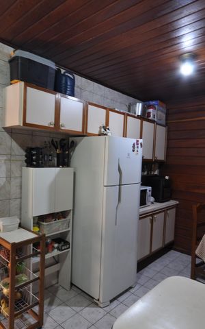 Casa para alugar com 1400m², 3 quartos e 15 vagasCozinha