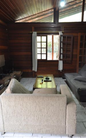 Casa para alugar com 1400m², 3 quartos e 15 vagasSala