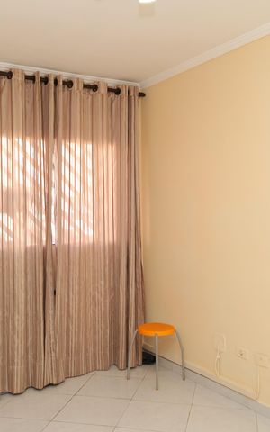 Casa de condomínio à venda com 60m², 2 quartos e 1 vagaSala