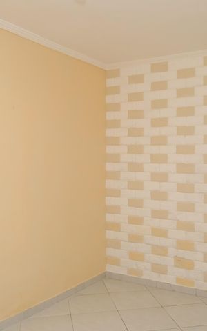 Casa de condomínio à venda com 60m², 2 quartos e 1 vagaSala