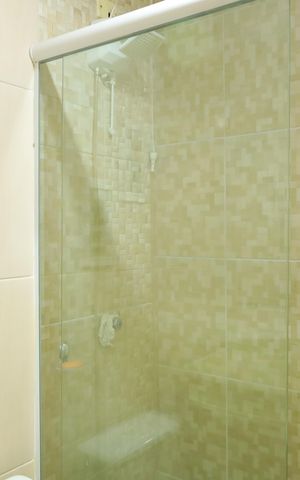 Casa de condomínio à venda com 60m², 2 quartos e 1 vagaBanheiro