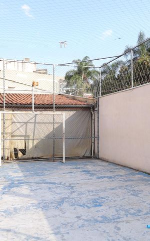 Casa de condomínio à venda com 60m², 2 quartos e 1 vagaÁrea comum - Quadra