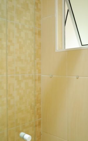 Casa de condomínio à venda com 60m², 2 quartos e 1 vagaBanheiro