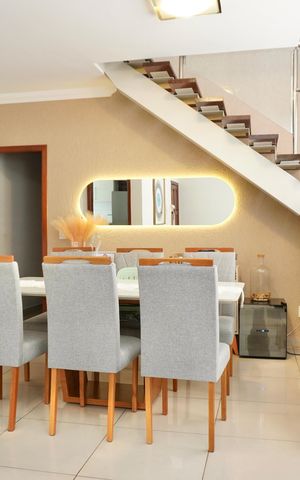 Apartamento à venda com 200m², 3 quartos e 2 vagas Apartamento à venda com 200m², 3 quartos e 2 vagasSala