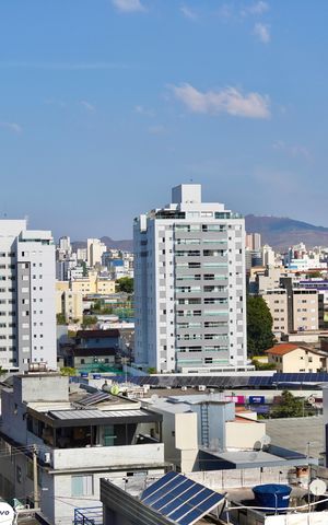 Apartamento à venda com 200m², 3 quartos e 2 vagas Apartamento à venda com 200m², 3 quartos e 2 vagasVista