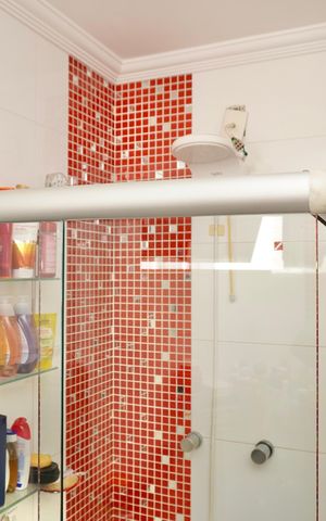 Apartamento à venda com 200m², 3 quartos e 2 vagas Apartamento à venda com 200m², 3 quartos e 2 vagasSuíte - Banheiro