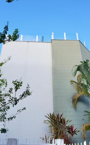 Apartamento à venda com 200m², 3 quartos e 2 vagas Apartamento à venda com 200m², 3 quartos e 2 vagasFachada