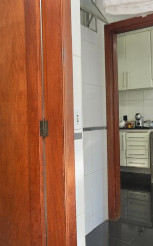 Apartamento à venda com 200m², 3 quartos e 2 vagas Apartamento à venda com 200m², 3 quartos e 2 vagasÁrea de Serviço