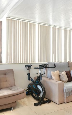 Apartamento à venda com 200m², 3 quartos e 2 vagas Apartamento à venda com 200m², 3 quartos e 2 vagasSala 2