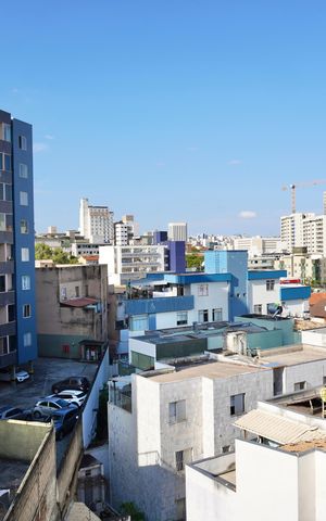 Apartamento à venda com 200m², 3 quartos e 2 vagas Apartamento à venda com 200m², 3 quartos e 2 vagasVista